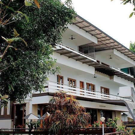 The Health Village Alwaye Exterior photo